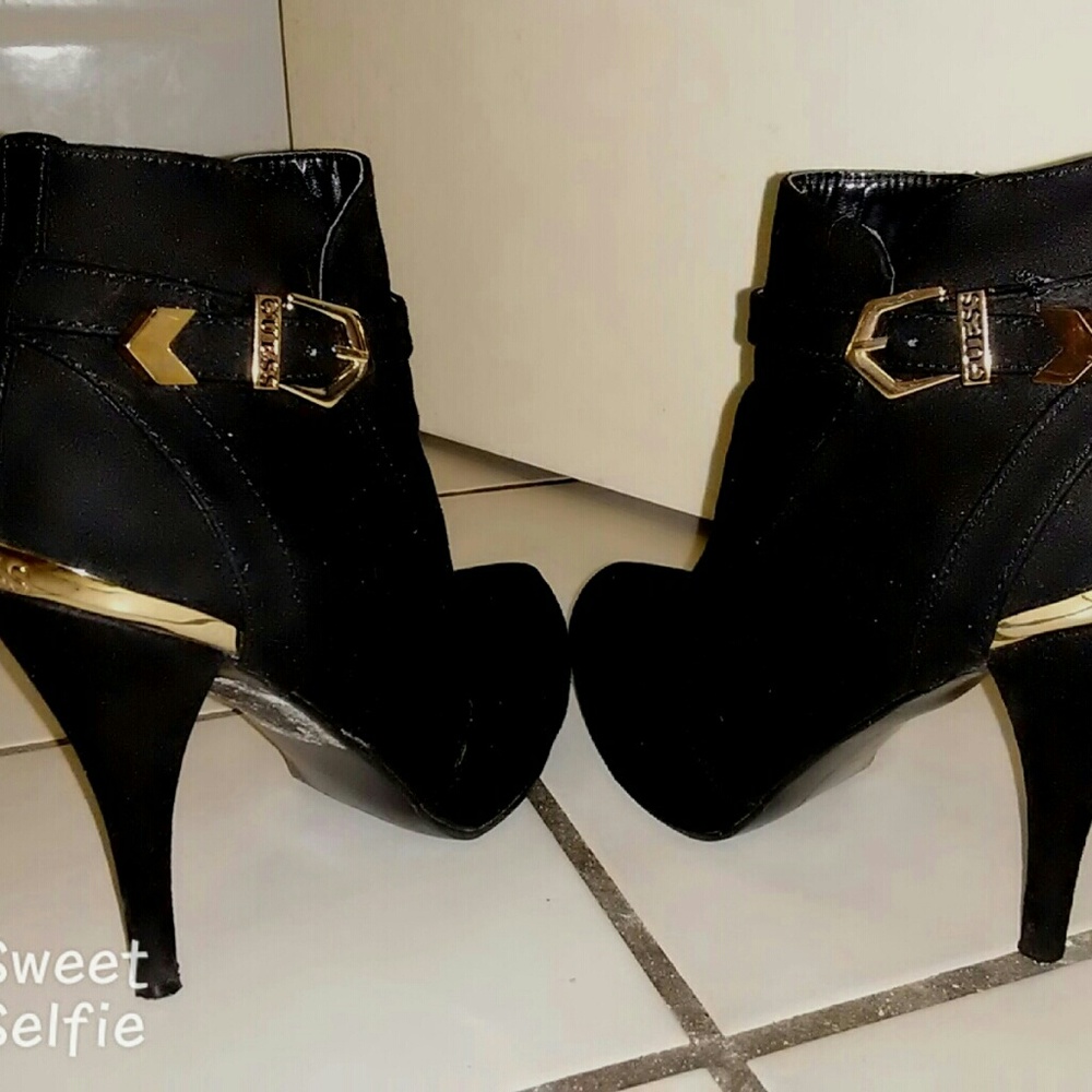 Guess ankle boots - booties/heels made by Guess